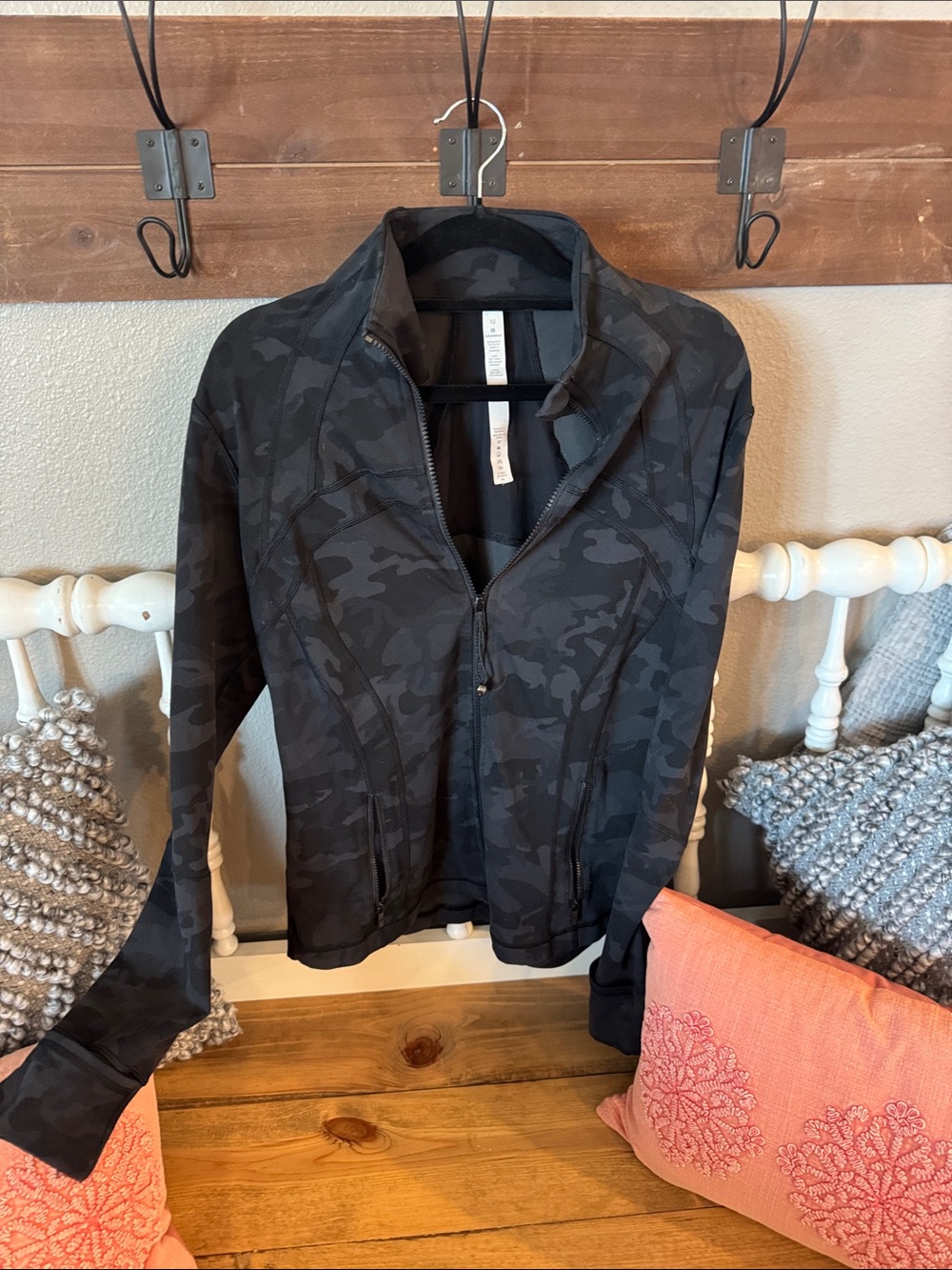 Lululemon Women's Black Camo Zip-Up Jacket